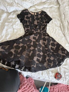 Shani Black Floral Mesh Overlay Fit & Flare Cocktail Dress Size 2 / XS Nude